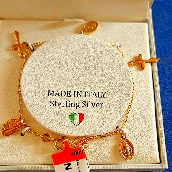 Gold Charm Bracelet NWT charms Are Crosses And Mary Is Gold Plated Over Sterling - Picture 1 of 7